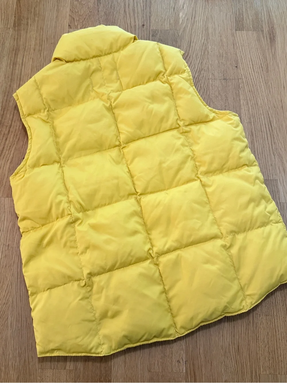 Lands' End 5/6 MEDIUM Yellow Down Filled Snap Front Puff Vest